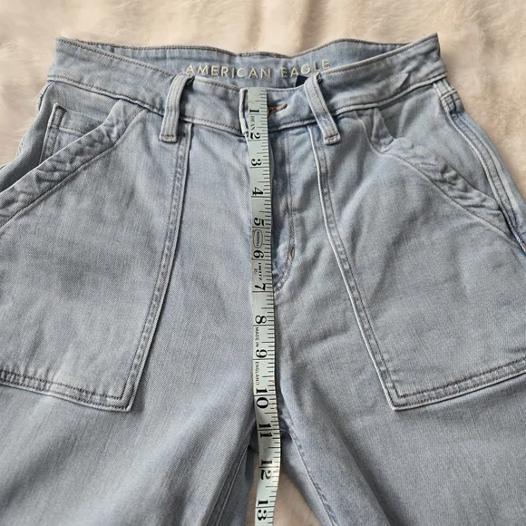 American Eagle Super High Rise Baggy Wide Leg Light Wash Jeans - Picture 9 of 9